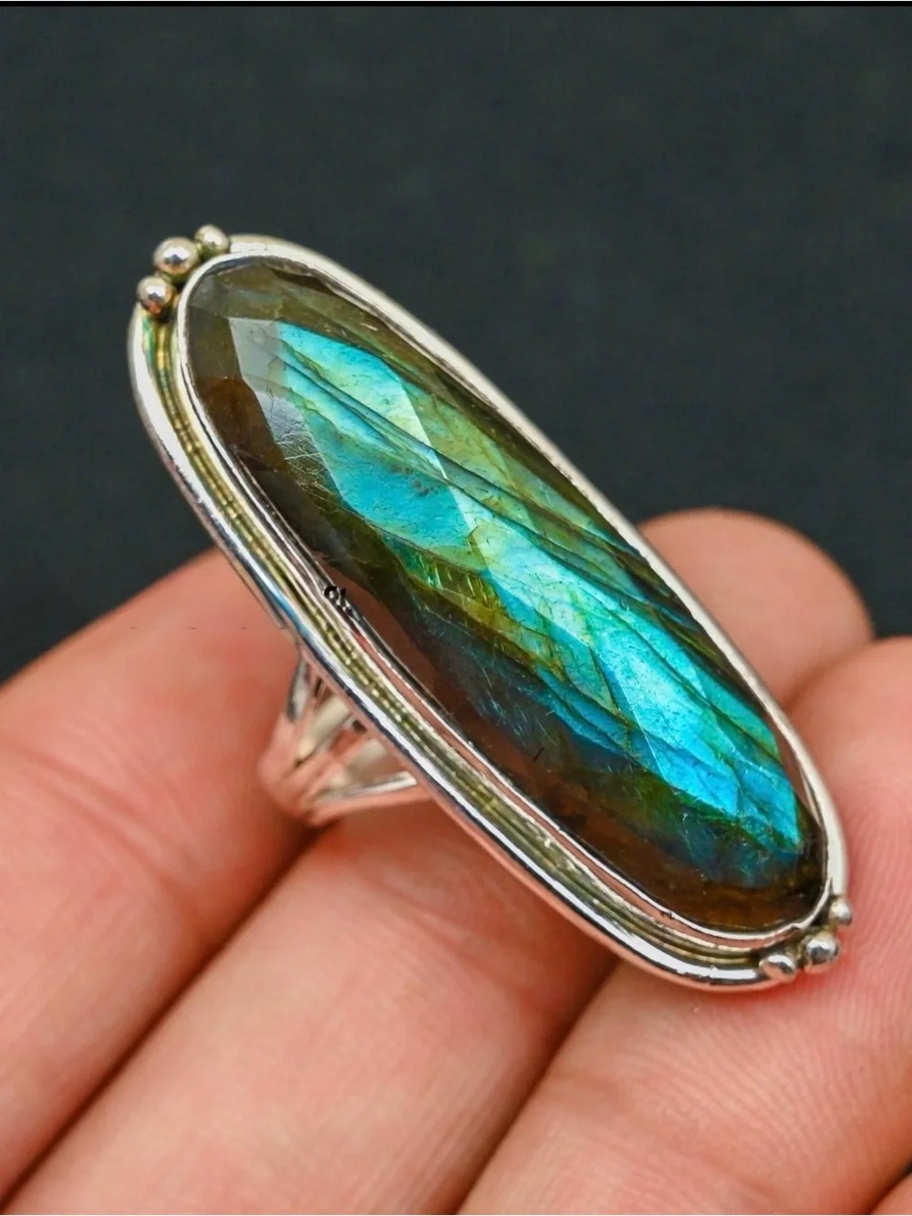 N/A blue green iridescence